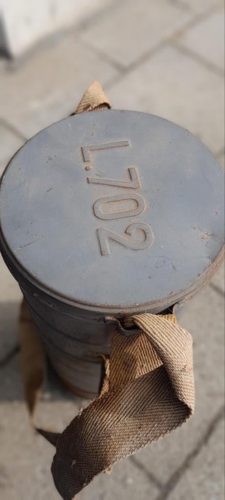 Gasmasker met koker, Verzamelen, Ophalen