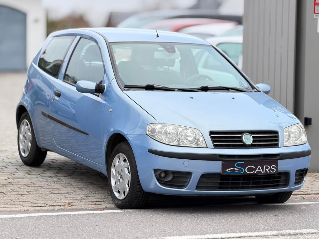 Fiar Punto 1.2i ** Automaat ** 109.000 km ** Gekeure **, Auto's, Bedrijf, 5 zetels, 44 kW, Punto