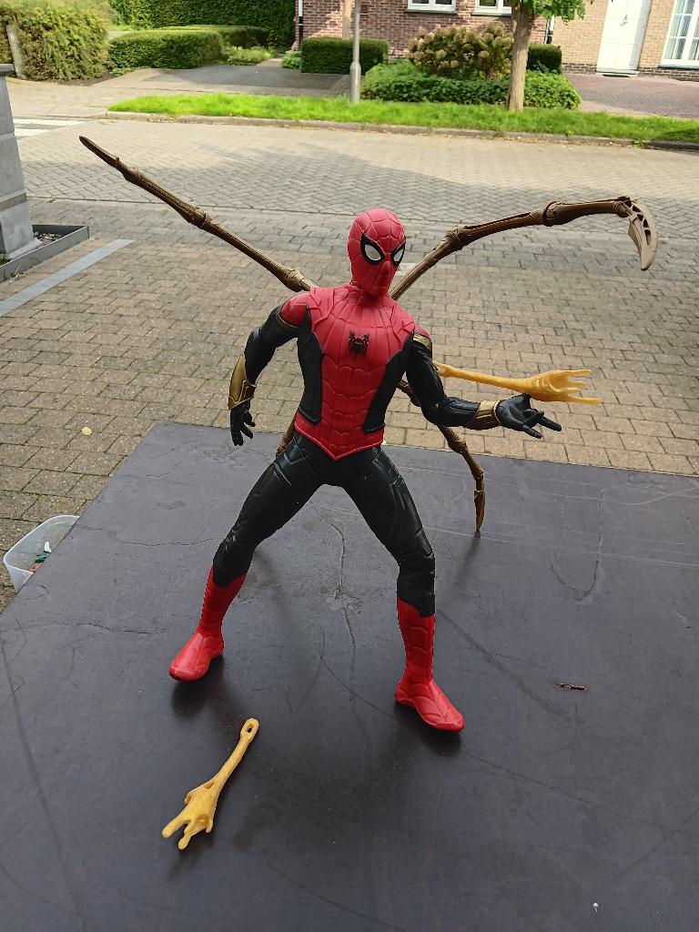 Hasbro Marvel Spider-Man, Ophalen, Gebruikt