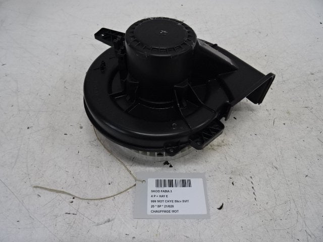 KACHELMOTOR Skoda Fabia III (NJ3) (6R1819015A), Gebruikt, Mevr. I. Hauben, Skoda, Rue de l'Espoir 34 34
4030  GRIVEGNÉE, BE