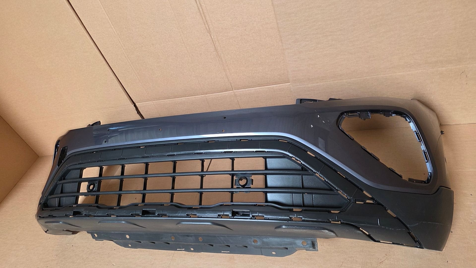 Voorbumper VW T-Cross 2GM Facelift 6xPDC 2GM807221B Bumper, -, Origine de la pièce connue, Utilisé, -