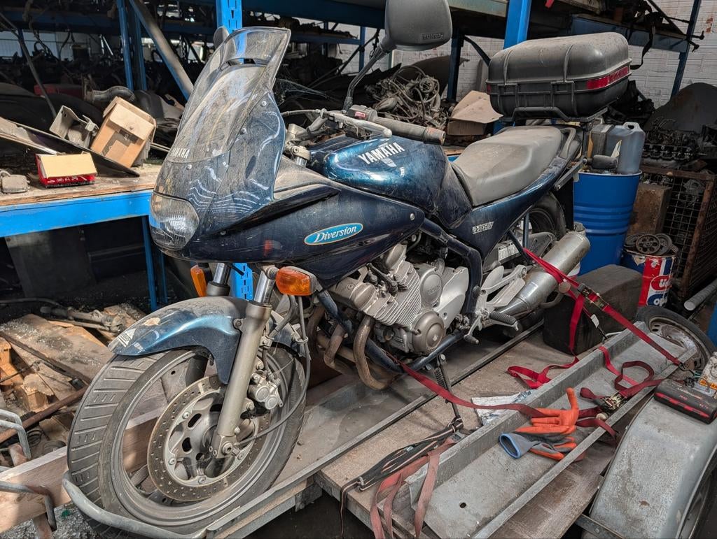Yamaha 600 xjs diversion, Particulier