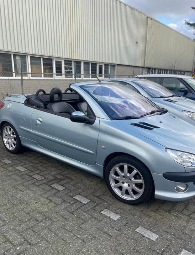 Peugeot 206 cc automaat, Auto's, Automaat, Bedrijf, Te koop, Benzine