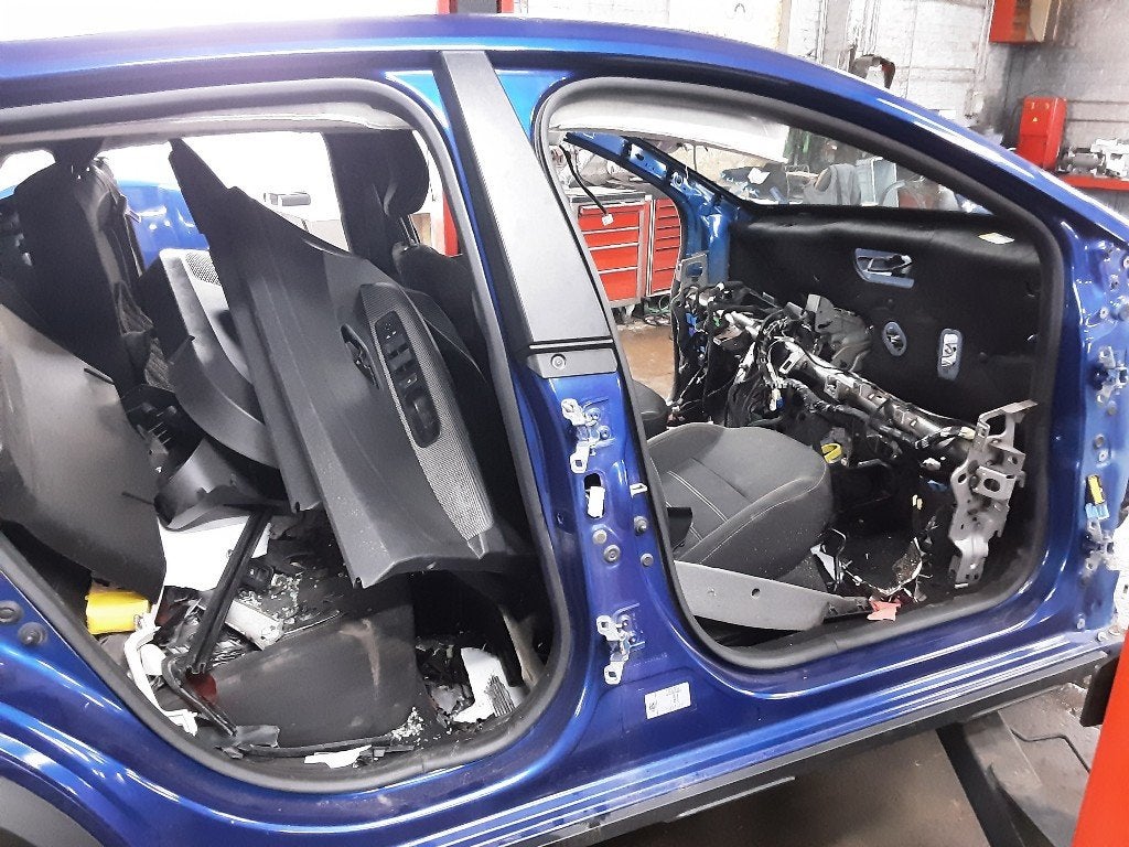 DIVERS MONTANT PORTE C D Dacia Sandero III (01-2019/-), Dacia, Renault Deutschland AG, Utilisé, Peter-Huppertz-Straße 5
51063  Köln, DE