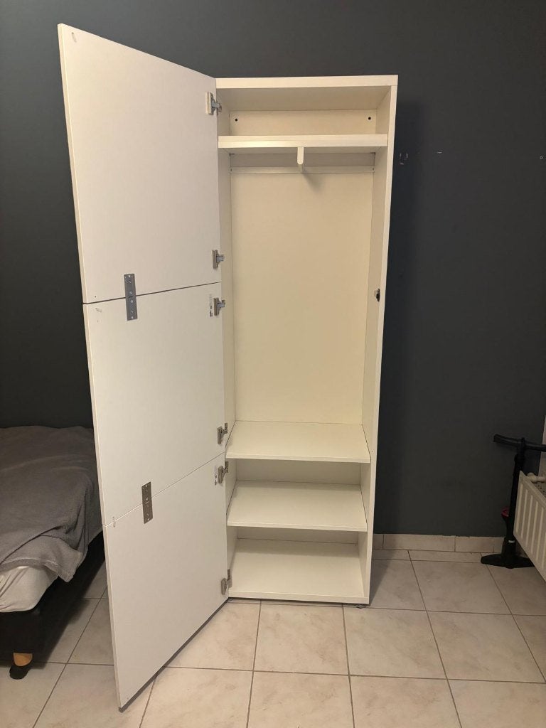 Inboedel kot in Gent Oude Houtlei - ikea besta, Huis en Inrichting, Ophalen