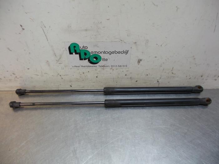 Set Gasdempers Achterklep van een Seat Ibiza (Ibiza 02-), Gebruikt, -, -, Ophalen of Verzenden