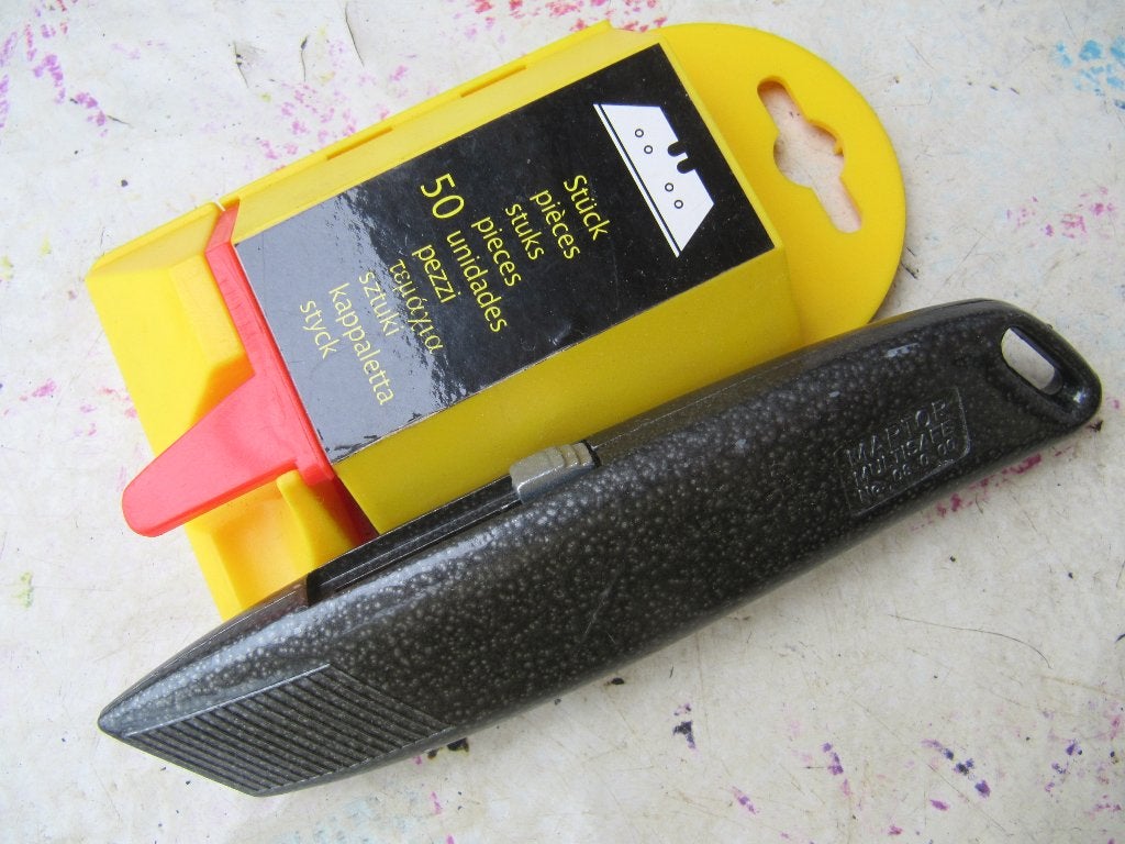 Couteau Stanley avec lames de rechange., Enlèvement ou Envoi, Neuf, Compatible avec la découpe, Outillage ou Accessoires