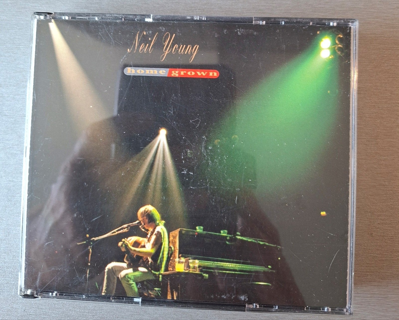 2cd box. Neil Young.  Home grown. Live Santa Cruz, 1990., Ophalen of Verzenden
