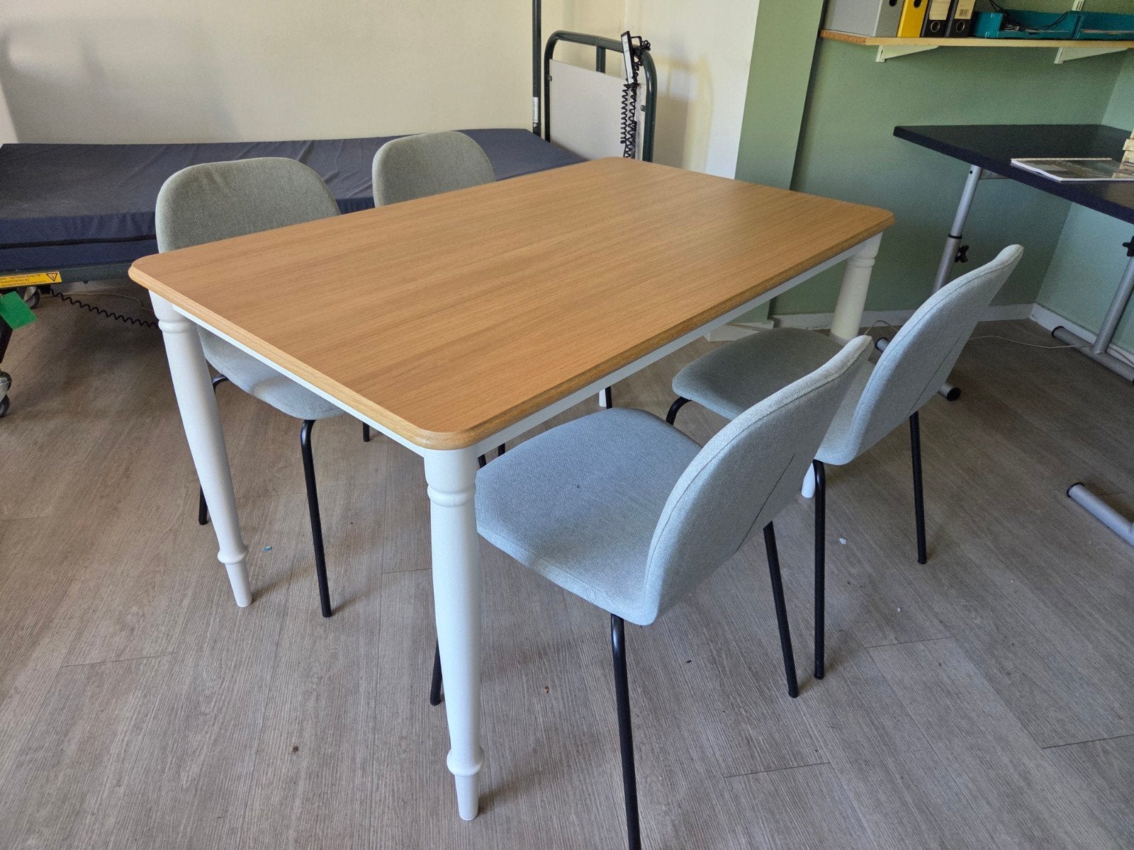 Table IKEA avec 4 chaises, Enlèvement