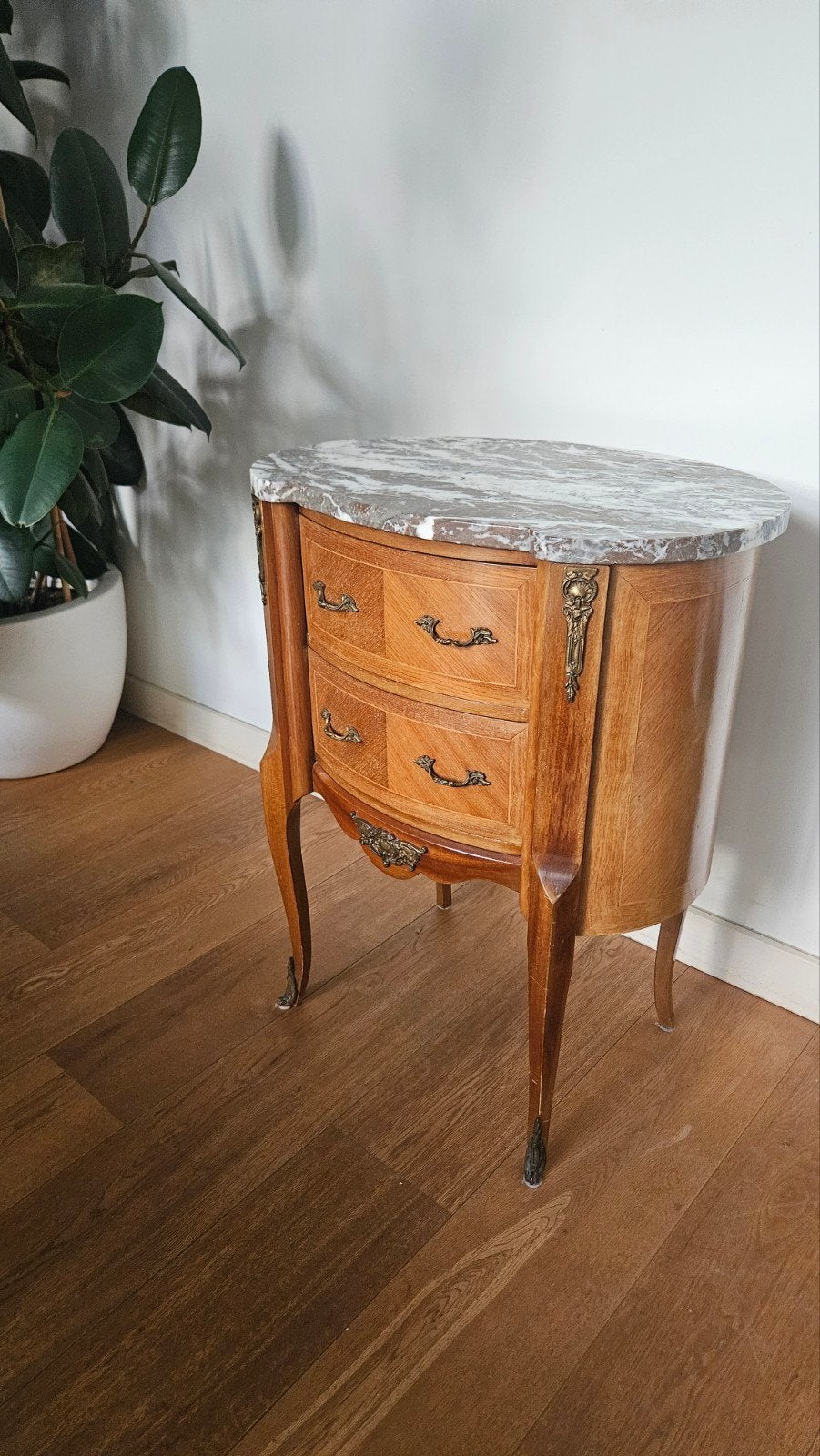 commode nachtkastje in Lodewijck XVstijl, Maison & Meubles, Rococo, Comme neuf, Enlèvement, 50 à 100 cm