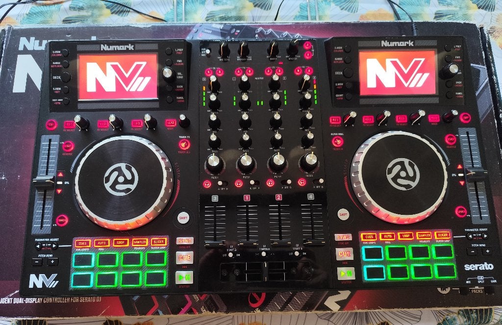 Numark NVII DJ controller, Muziek en Instrumenten, Dj-sets en Draaitafels, Ophalen, Gebruikt, Dj-set, Numark