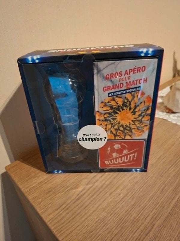 Franse geschenkset 'Coffret l'apéro des champions', Verzamelen, Ophalen of Verzenden, Zo goed als nieuw, Overige typen