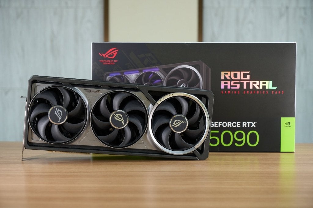 Asus RTX 5090 Astral Oc (met garantie), Overige soorten, Ophalen of Verzenden, Zo goed als nieuw, HDMI