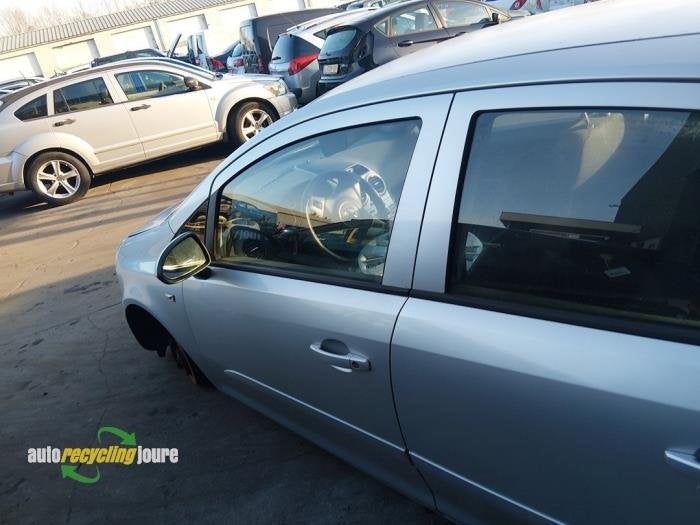 Portier 4Deurs links-voor van een Opel Corsa (Z157), Auto-onderdelen, Gebruikt, -, Deur, -