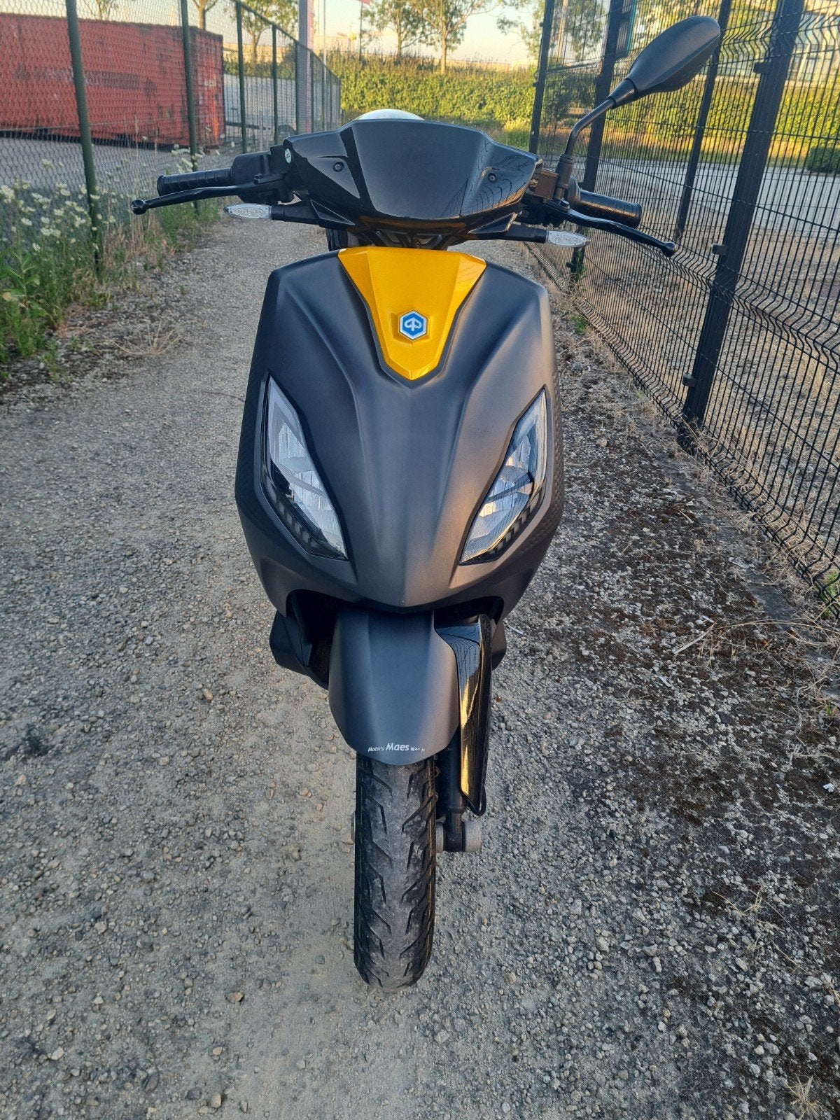 piaggio one, Fietsen en Brommers, Ophalen