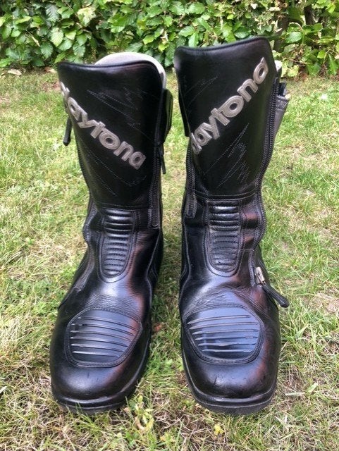 Bottes MOTO  DAYTONA  Pointure:43 à UCCLE, Motos, Seconde main, Bottes, DAYTONA, Enlèvement