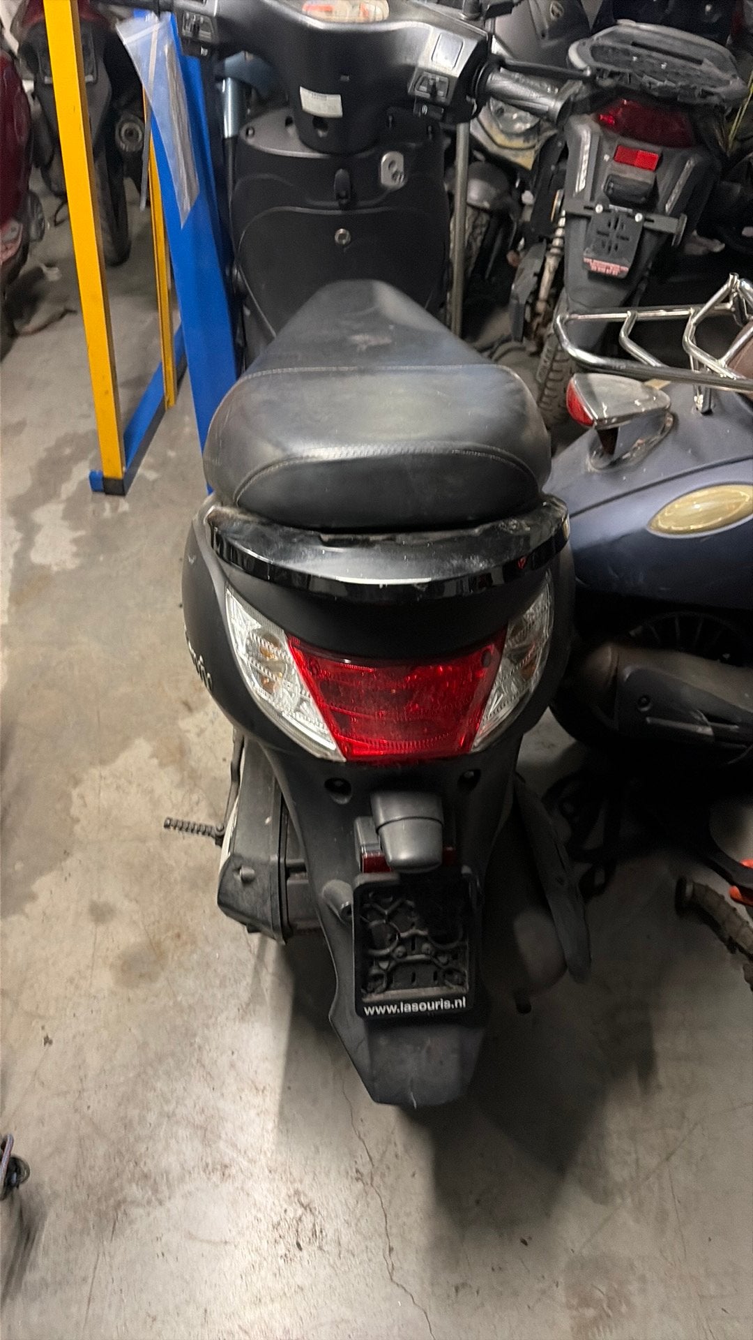 La Souris Souris 4T Retro Scooter (Matzwart), Ophalen, Zo goed als nieuw