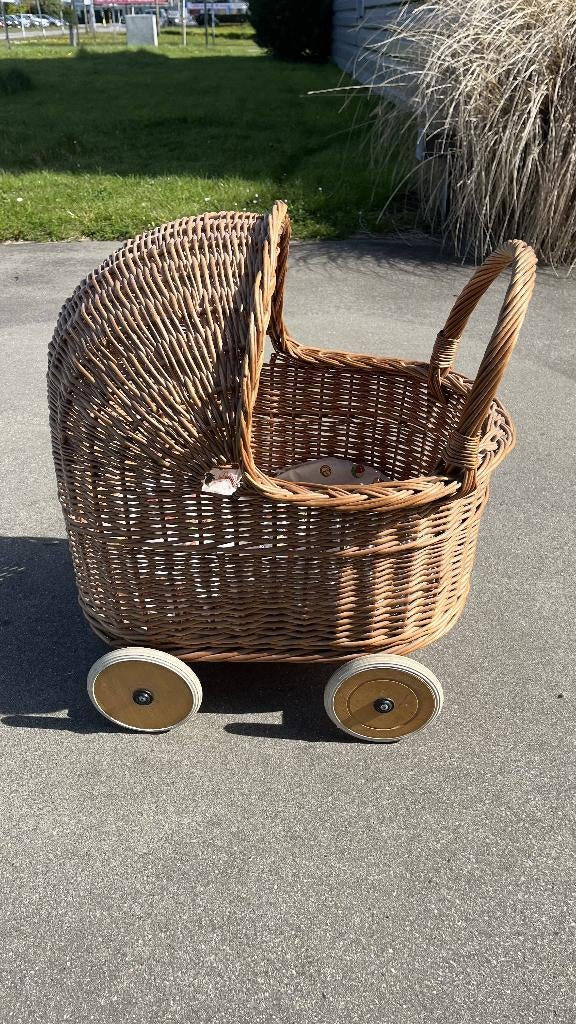 Poppenwagen, Ophalen, Zo goed als nieuw
