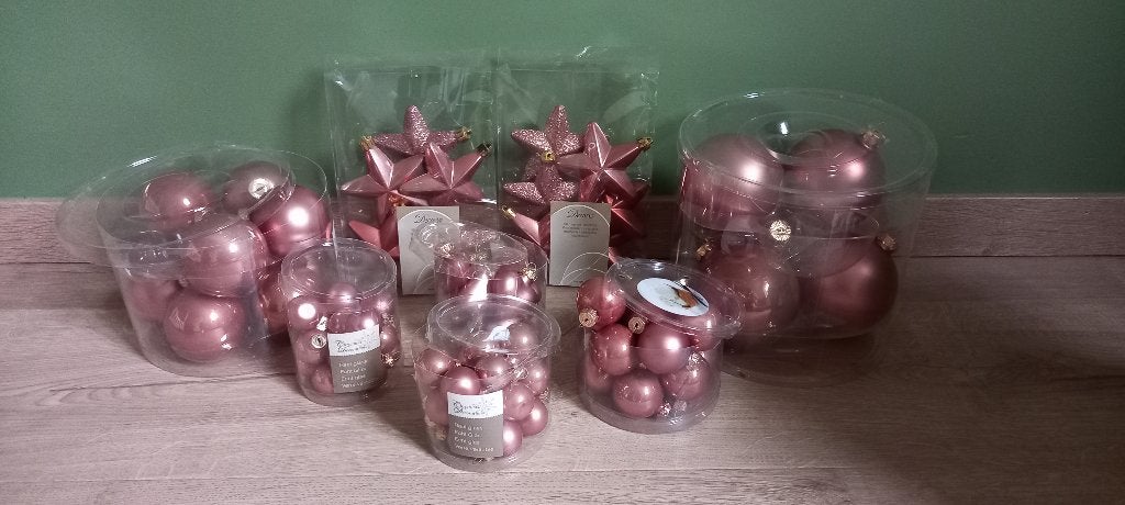 Kerstballen, Ophalen