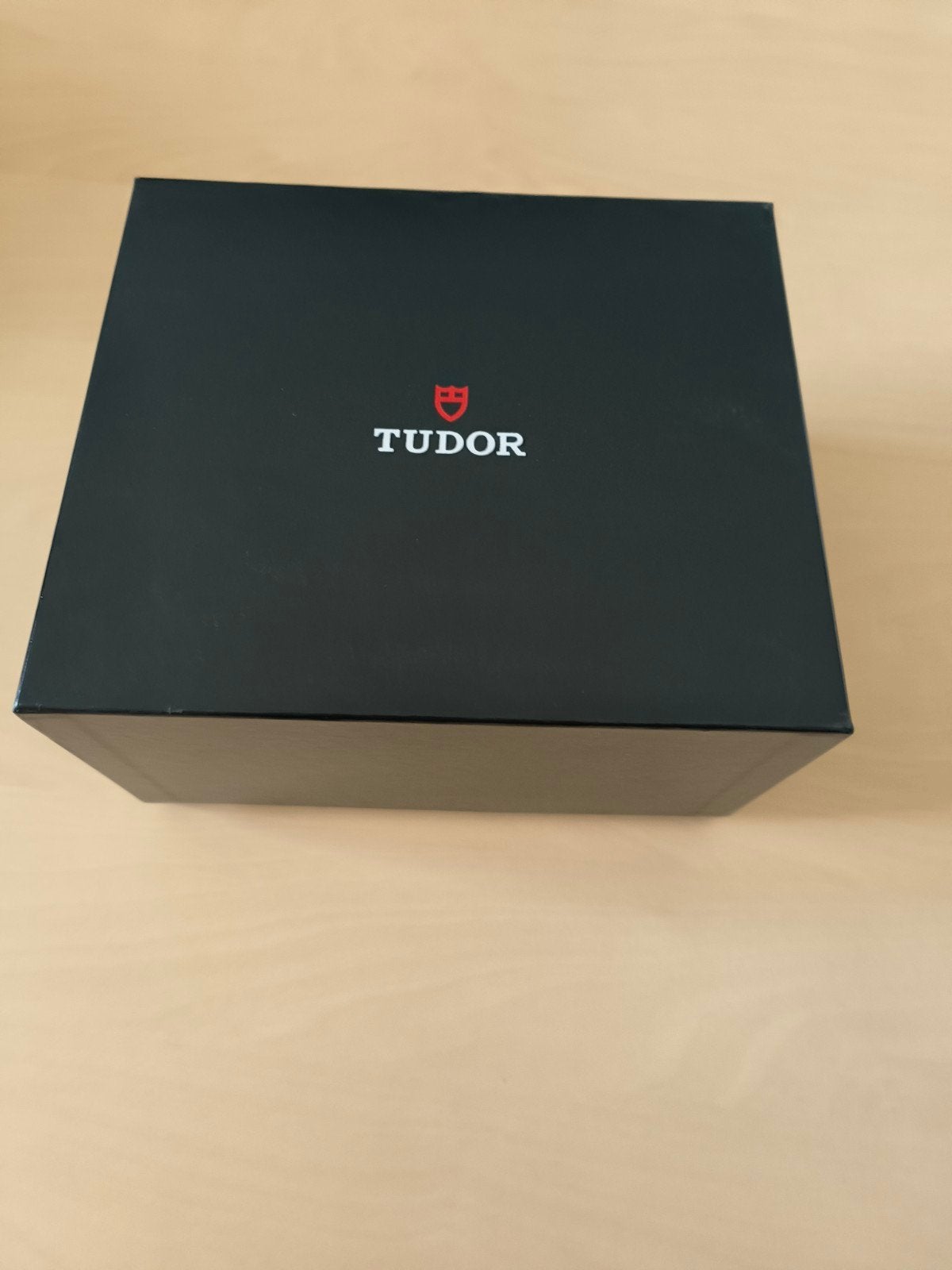 Boîte de montre Tudor, Enlèvement ou Envoi
