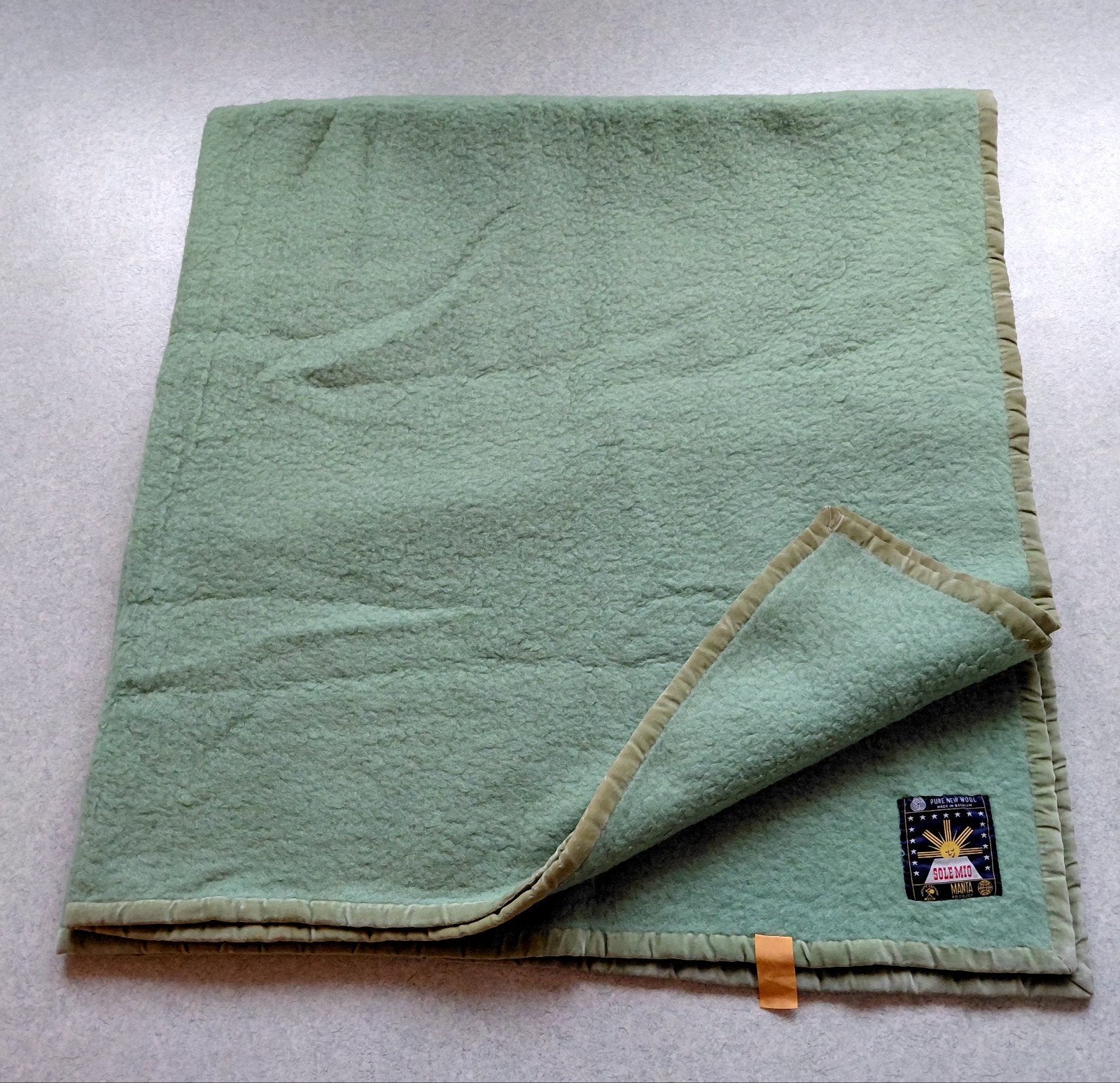 SOLE MIO puur wollen deken(licht groen), Huis en Inrichting, Ophalen, Wol, Zo goed als nieuw, Groen