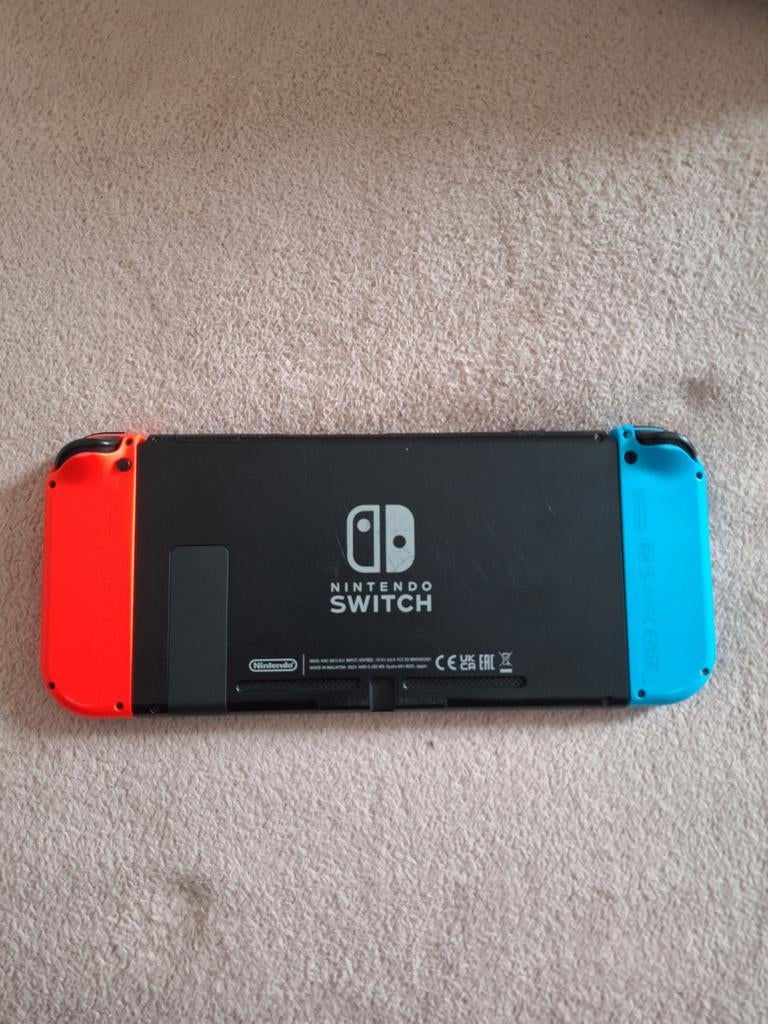 Nintendo Switch, Enlèvement