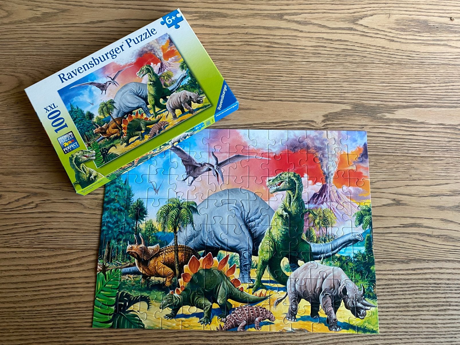 Ravensburger puzzel met dino’s - 100 stukjes, Enlèvement ou Envoi, Plus de 50 pièces, Utilisé, 6 ans ou plus