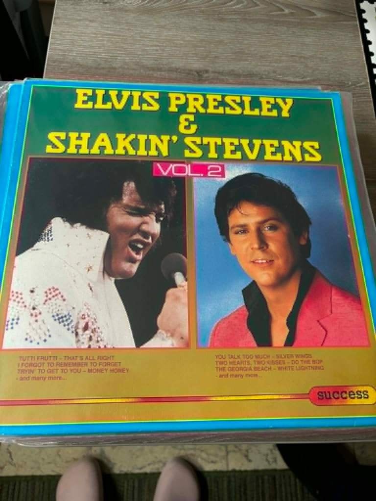 Elvis lp, Elvis presley & Shakin Stevens vol. 2, 10 euro., LP, Gebruikt, Ophalen of Verzenden, Beschermende buitenhoes