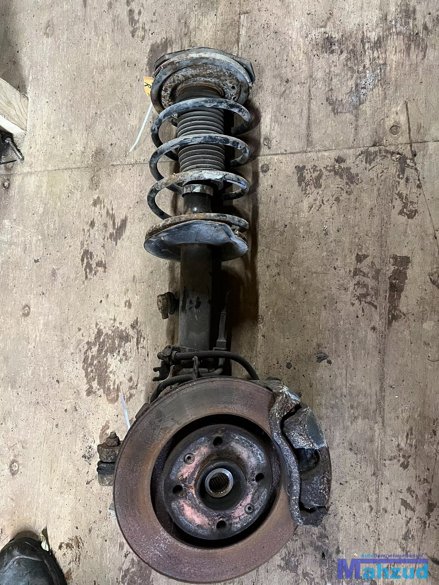 PEUGEOT 306 Rechts voor veerpoot fusee remklauw 1993-2002, Taurusavenue 1
2132 LS  Hoofddorp, NL, Contact.group@renault.com, Stellantis N.V.