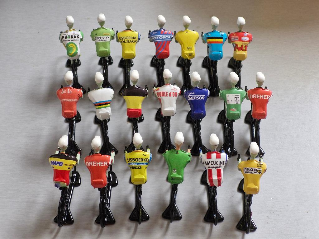 peloton retro coureurs (20 stuks)   VERKOCHT  !!!, Antiek en Kunst, Verzenden