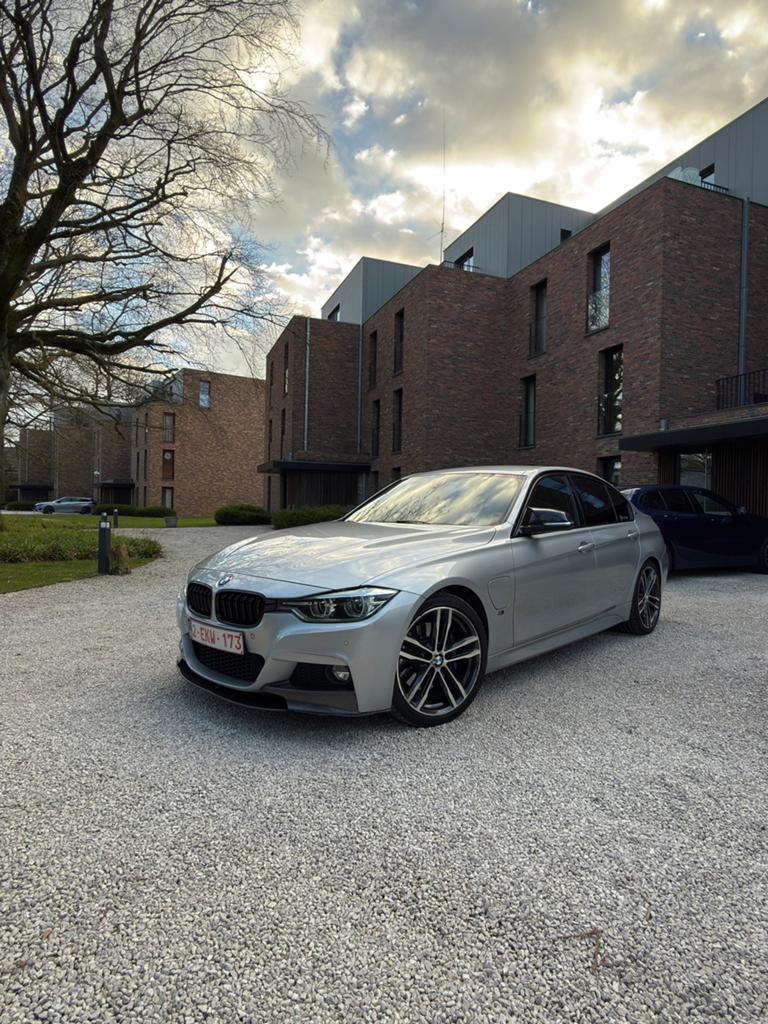 BMW 330e iPerformance, Auto's, BMW, 1998 cc, Achterwielaandrijving, Zwart, 4 cilinders