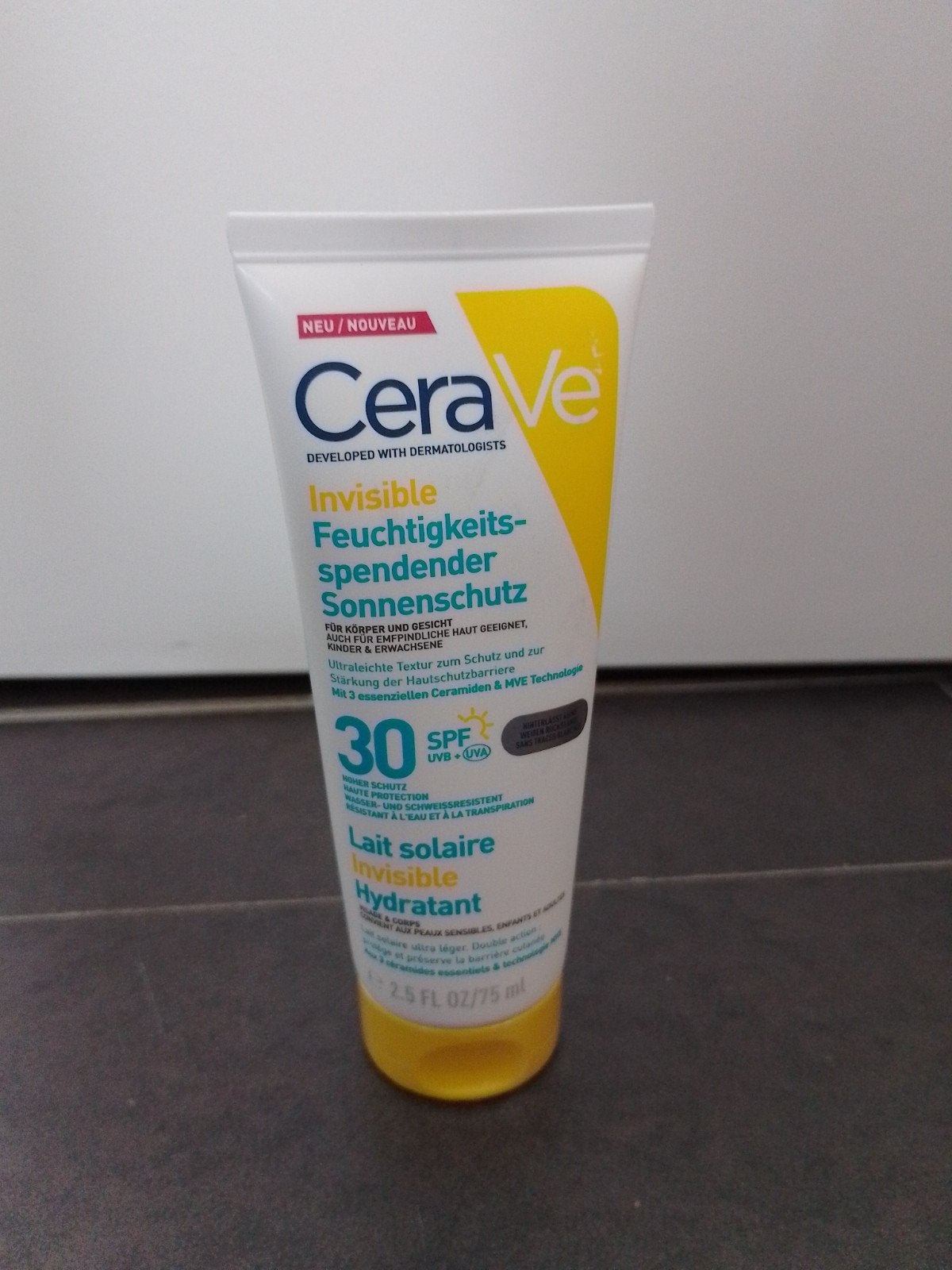 Hydraterende zonnebrandcrème SPF 30 CeraVe, 75ml, Bijoux, Sacs & Beauté, Beauté | Soins du corps, Enlèvement, Neuf, Coup de soleil ou Après-soleil