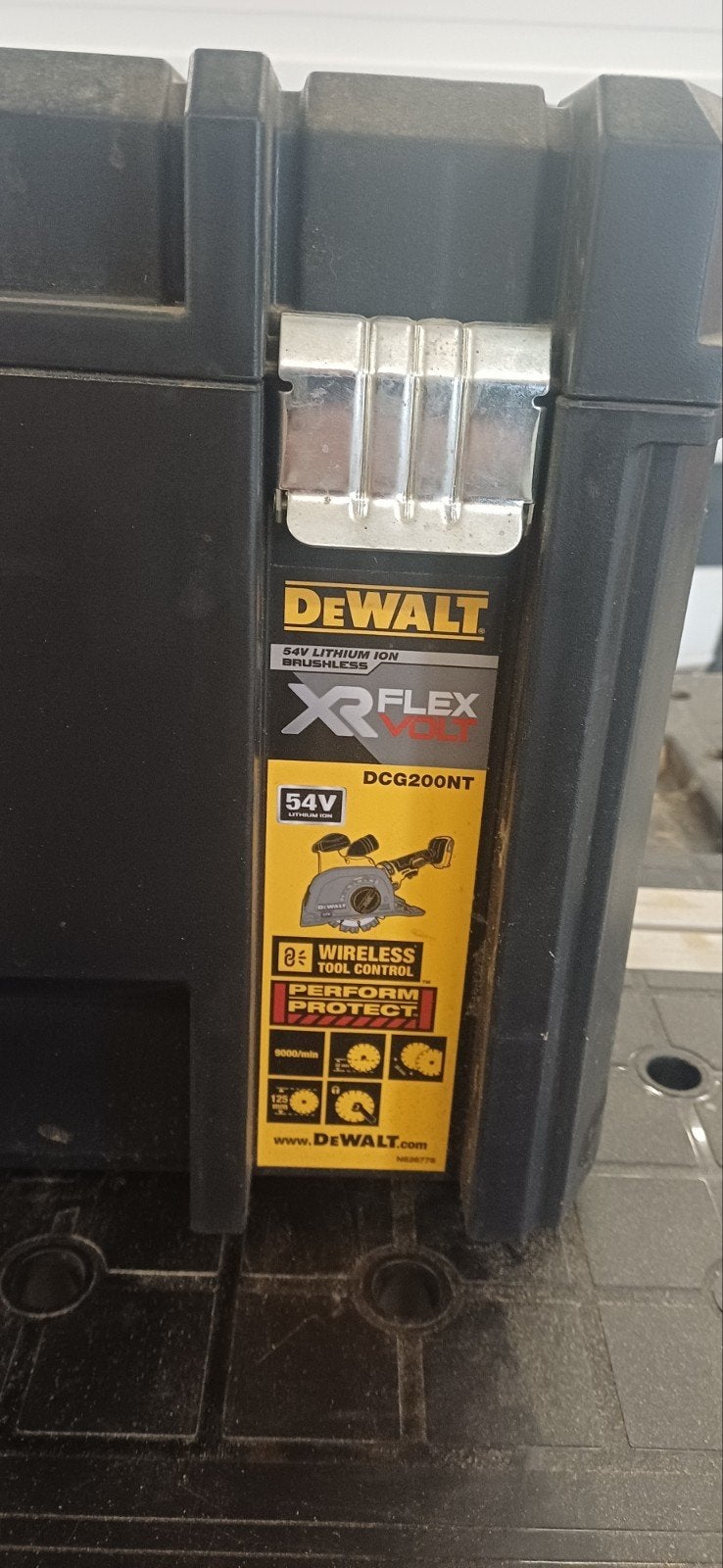 dewalt dcg200nt sleuvenfrees, Ophalen, Gevuld, Zo goed als nieuw