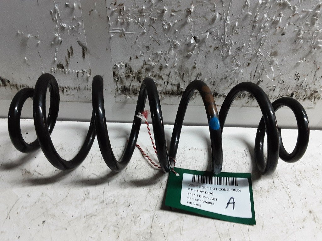 RESSORT DE SUSPENSION ARRIERE Volkswagen Golf V (1K1), Volkswagen, Mevr. I. Hauben, Utilisé, Rue de l'Espoir 34 34
4030  GRIVEGNÉE, BE