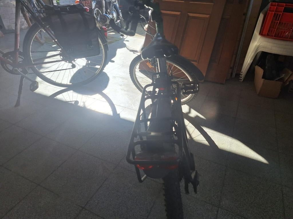 Velo, Vélos & Vélomoteurs, Enlèvement, Utilisé, Aluminium, 16 à 20 pouces