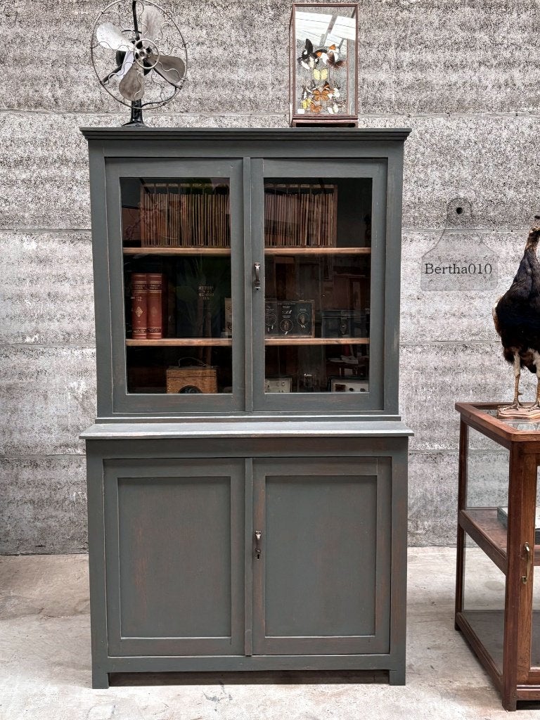 Prachtige compacte eiken schoolkast jaren 30, Huis en Inrichting, Ophalen, 200 cm of meer, Zo goed als nieuw, 25 tot 50 cm