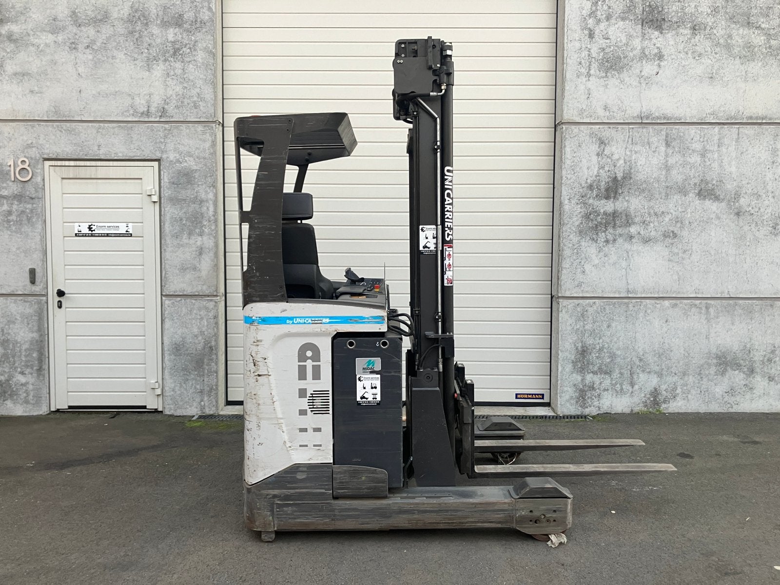 Heftruck reachtruck 2ton elektrisch, Doe-het-zelf en Bouw, Gereedschap | Overige machines, Ophalen of Verzenden