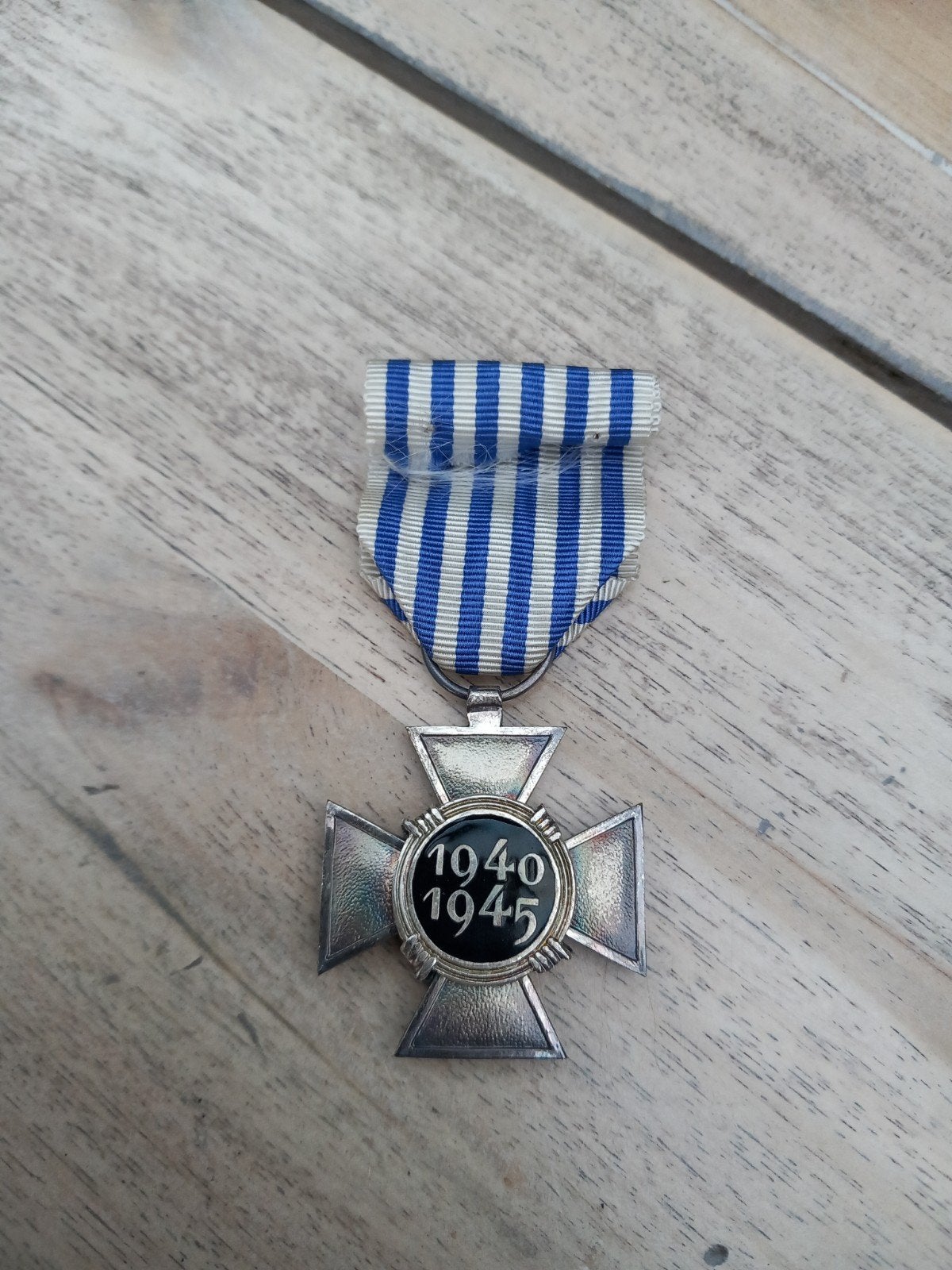 Medaille 40.45, Ophalen