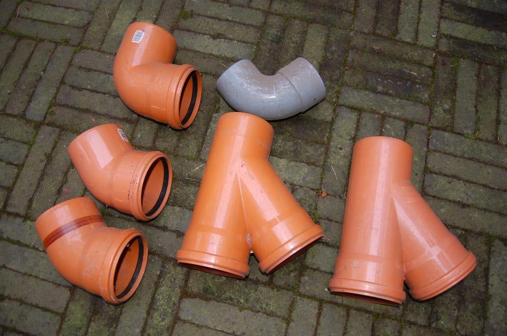 hulpstukken riolering 6 stuks, Ophalen, Afvoer, PVC, Zo goed als nieuw