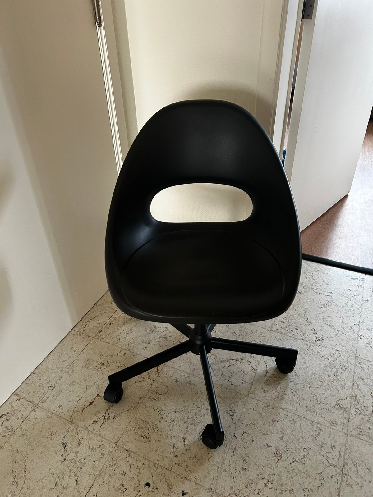 Chaise de bureau ikea eldberget noire, Maison & Meubles, Enlèvement, Comme neuf, Gris, Chaise de bureau