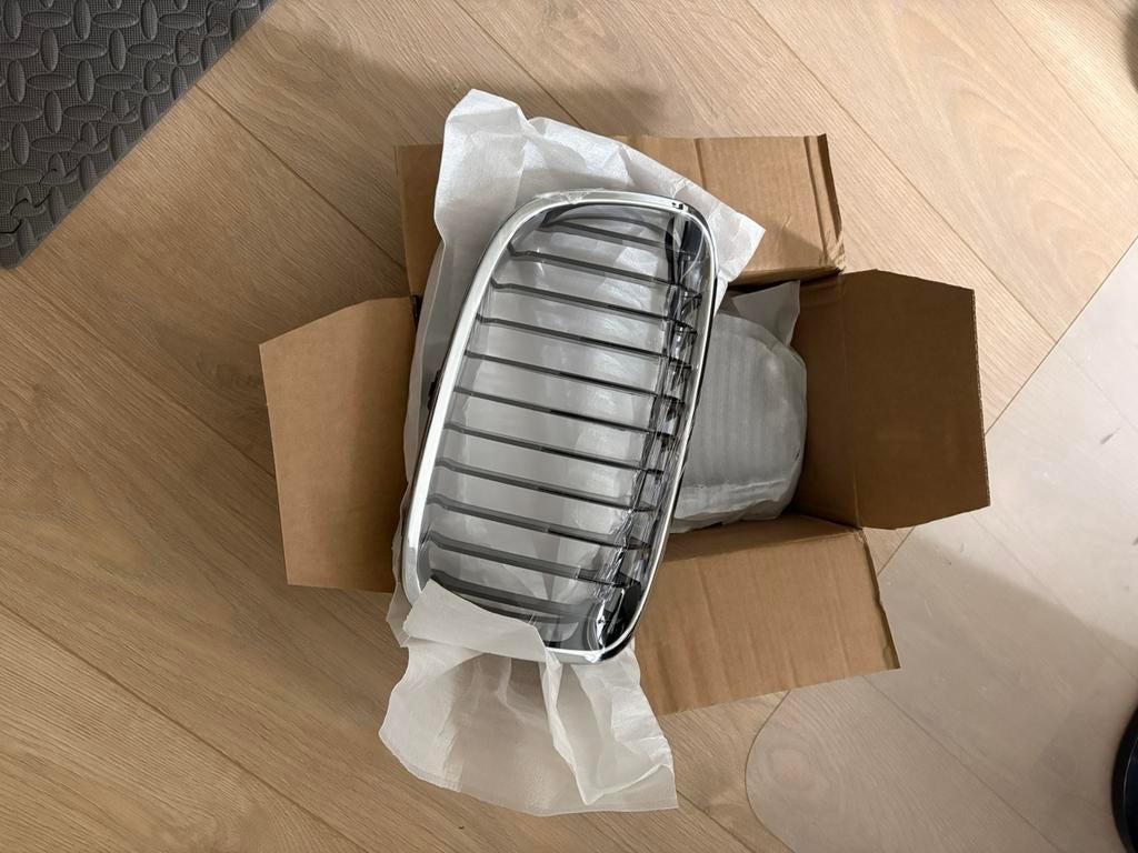 BMW F20 grill zwart/chrome, Ophalen