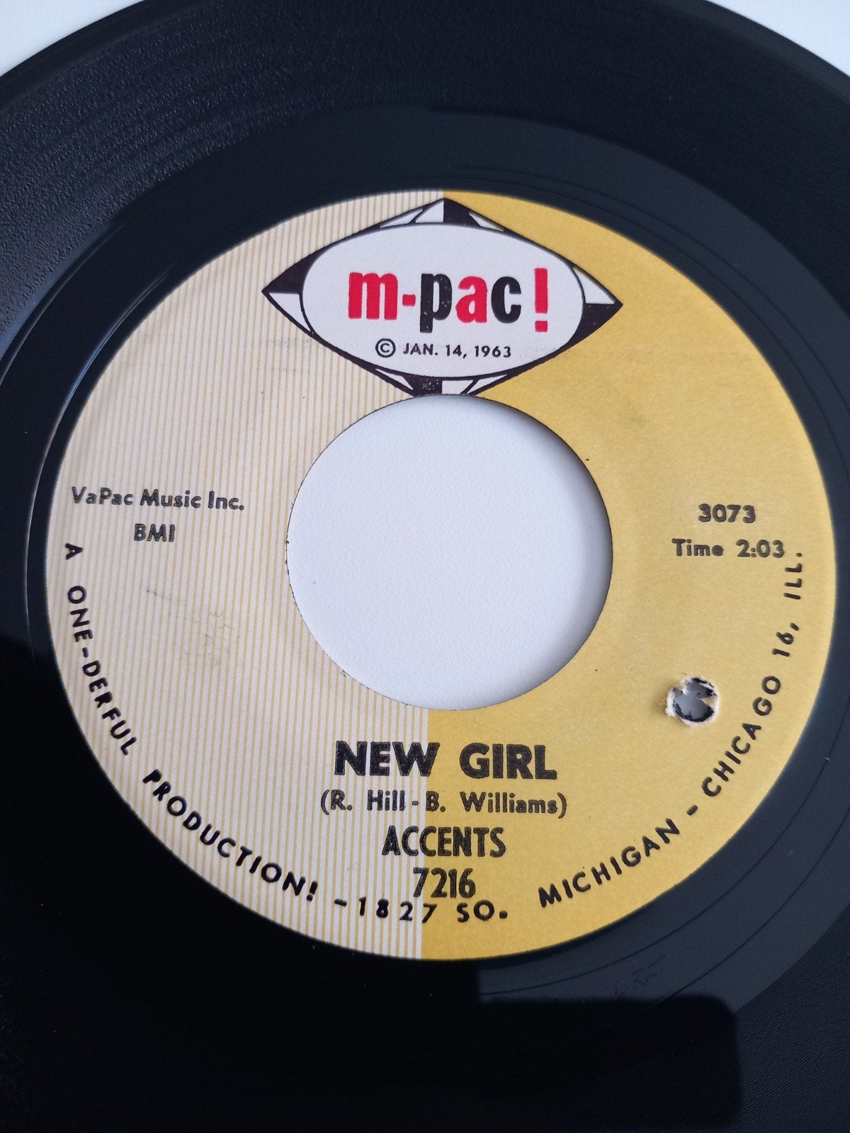 THE ACCENTS. NEW GIRL.  POPCORN USA 45T, Enlèvement ou Envoi