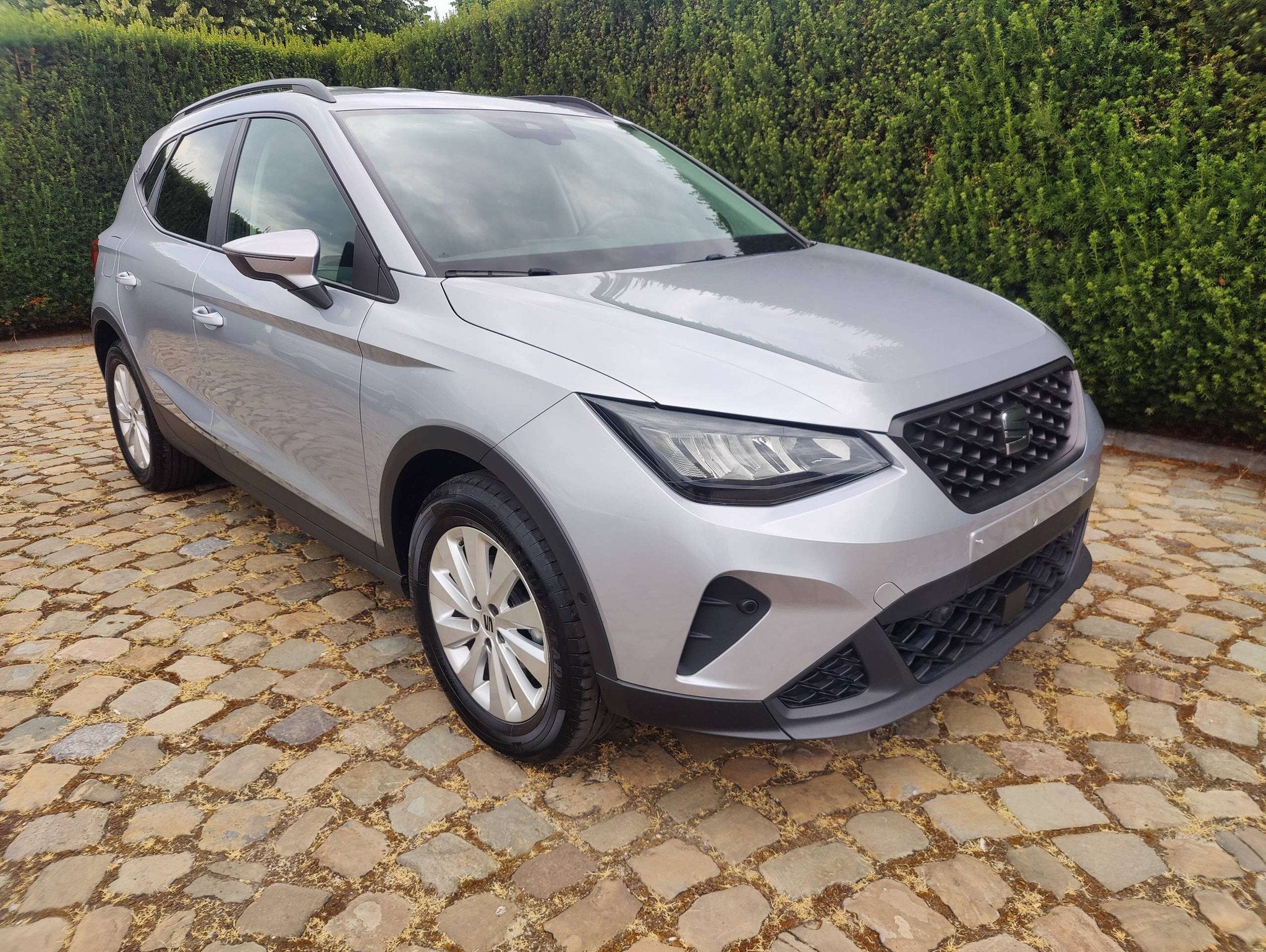 SEAT Arona Arona 1.0 TSI Move! Navi Full Link, Argent ou Gris, Achat, Entreprise, Boîte manuelle