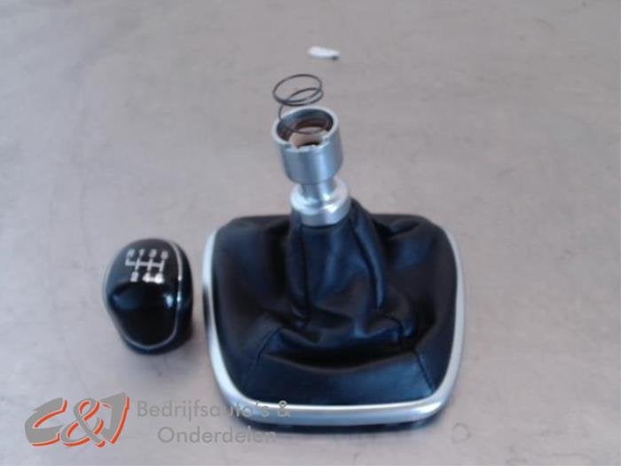 Enveloppe levier de vitesse d'un Ford Tourneo Connect, -, 3 mois de garantie, -, -