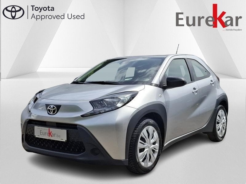 Toyota Aygo PLAY, Autos, Argent ou Gris, Achat, Euro 6, https://public.car-pass.be/vhr/0e77f6a5-8d4a-40c6-84bf-cc748be08cfa