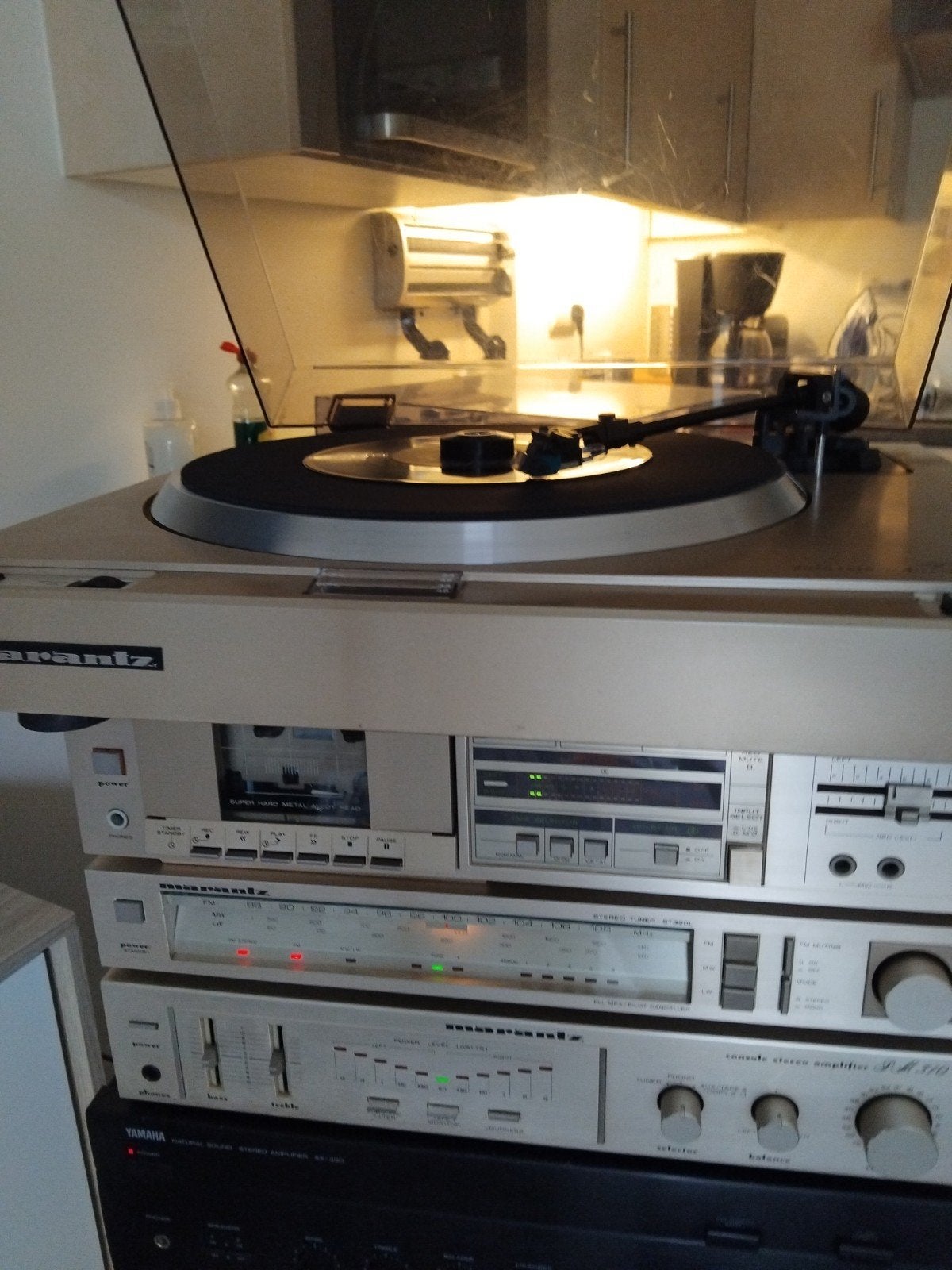 hi-fi marantz, Enlèvement