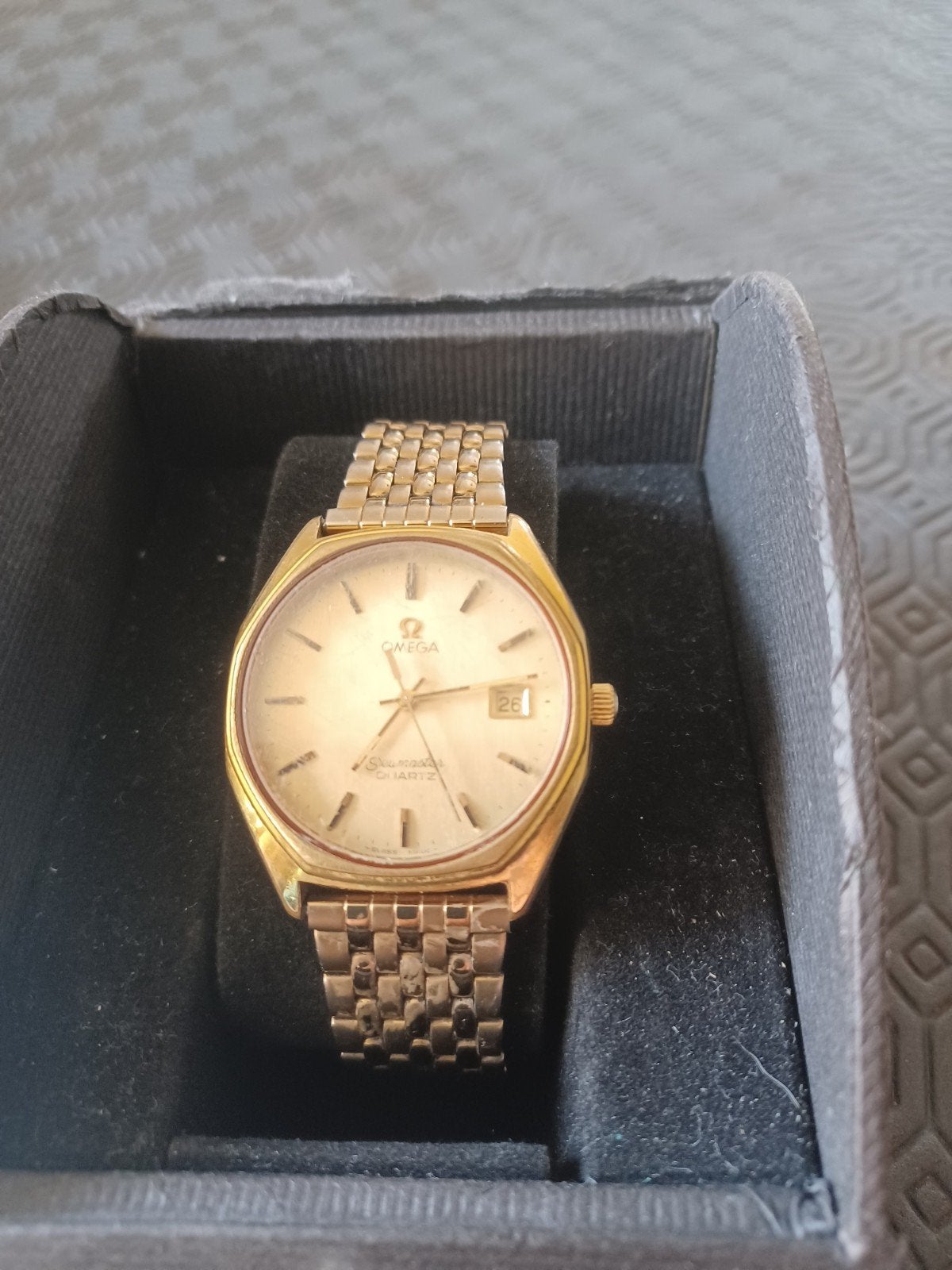 MONTRE HOMME OMÉGA QUARTZ VINTAGE, Handtassen en Accessoires, Gebruikt, Staal, Polshorloge, Ophalen