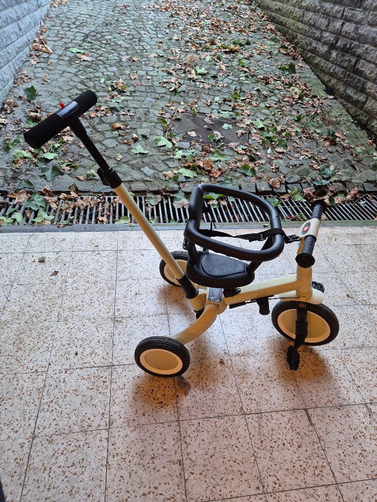 Tricycle 4 en 1 avec barre de poussée, Fietsen en Brommers, Ophalen, Zo goed als nieuw, Topmark, Duwstang