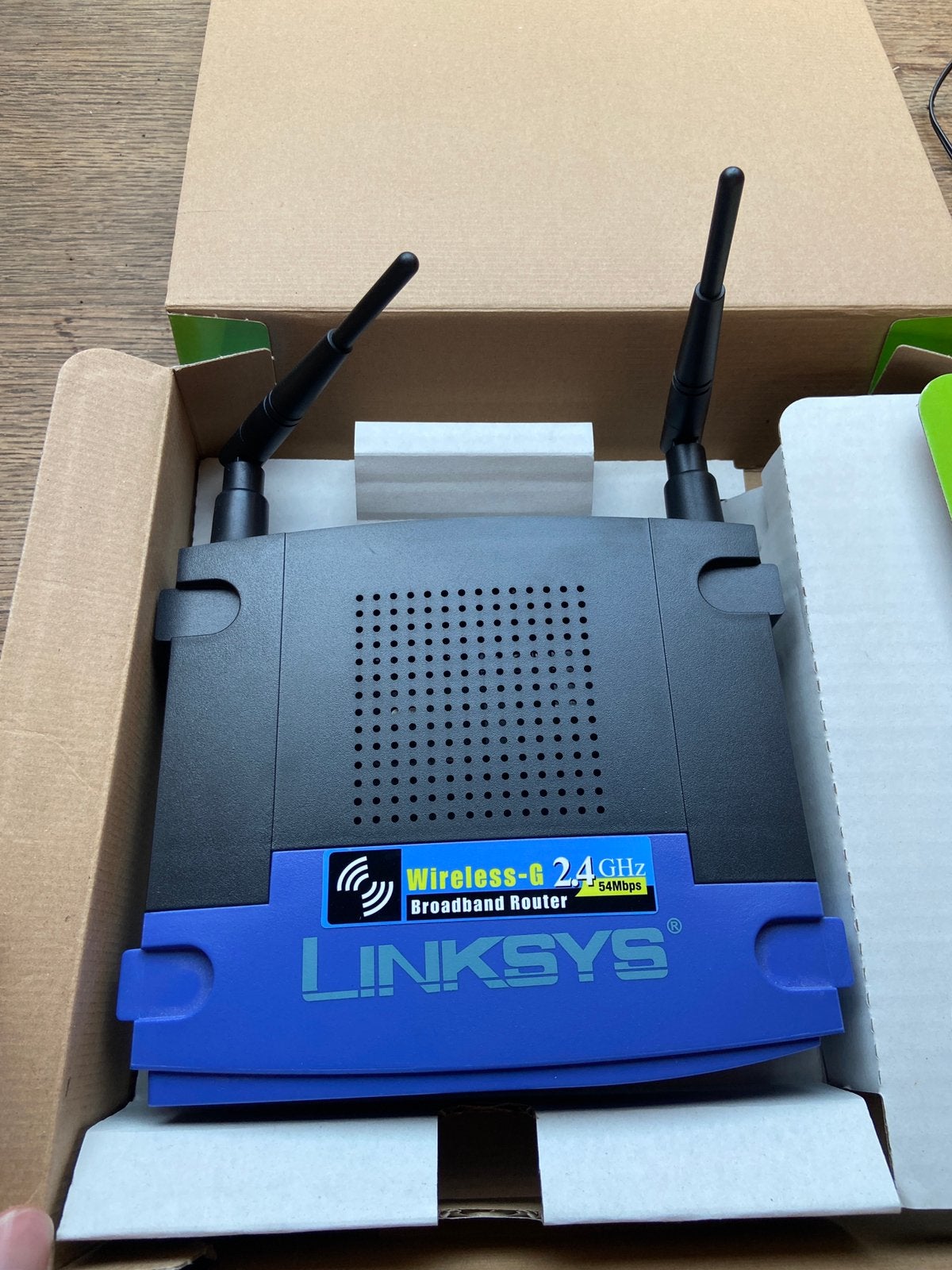Linksys WRT54GL router met doos, Computers en Software, Ophalen, Zo goed als nieuw, Router