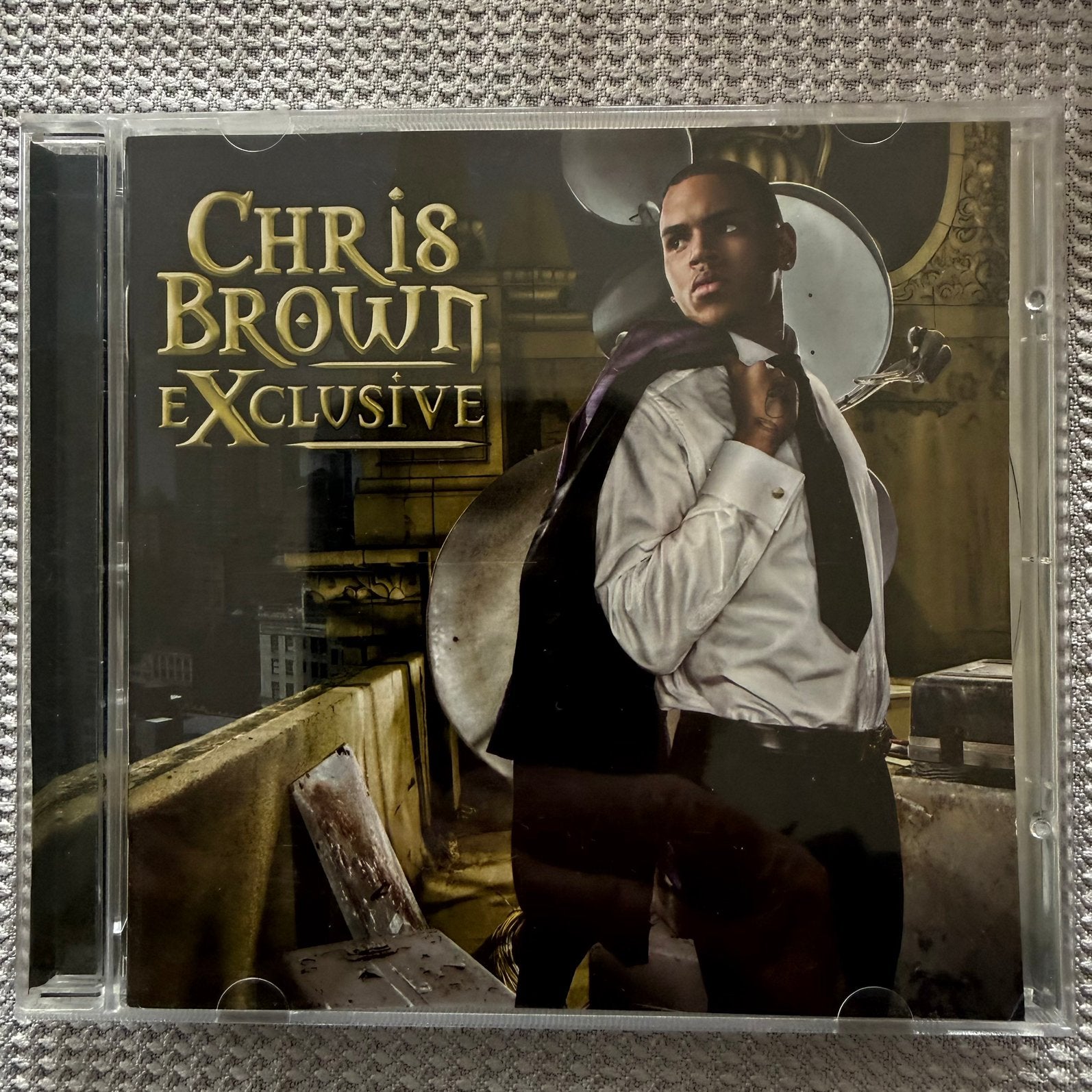 Dr Chris Brown, Enlèvement, Comme neuf